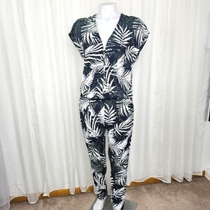 Malvin Germany Tropical Palm Leaf Print Jumpsuit Size EU 38/Medium